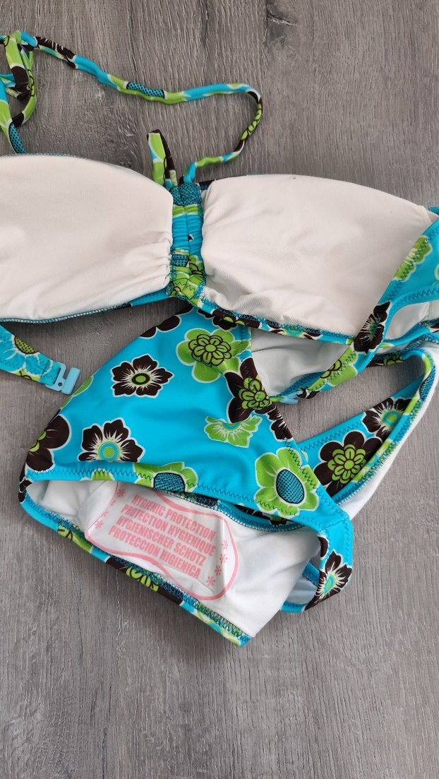 Turkuaz Çiçek Desenli Bikini Takimi - Görsel 2