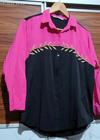 Düğmeli Nakışlı Pembe Siyah Kadın Gömlek