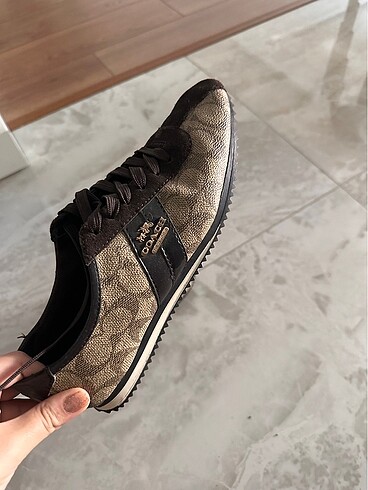 COACH SNEAKERS EN SEVİLEN