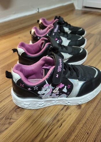 LC Waıkıkı Kız Çocuk Siyah Cırtlı Spor Ayakkabı - Görsel 3