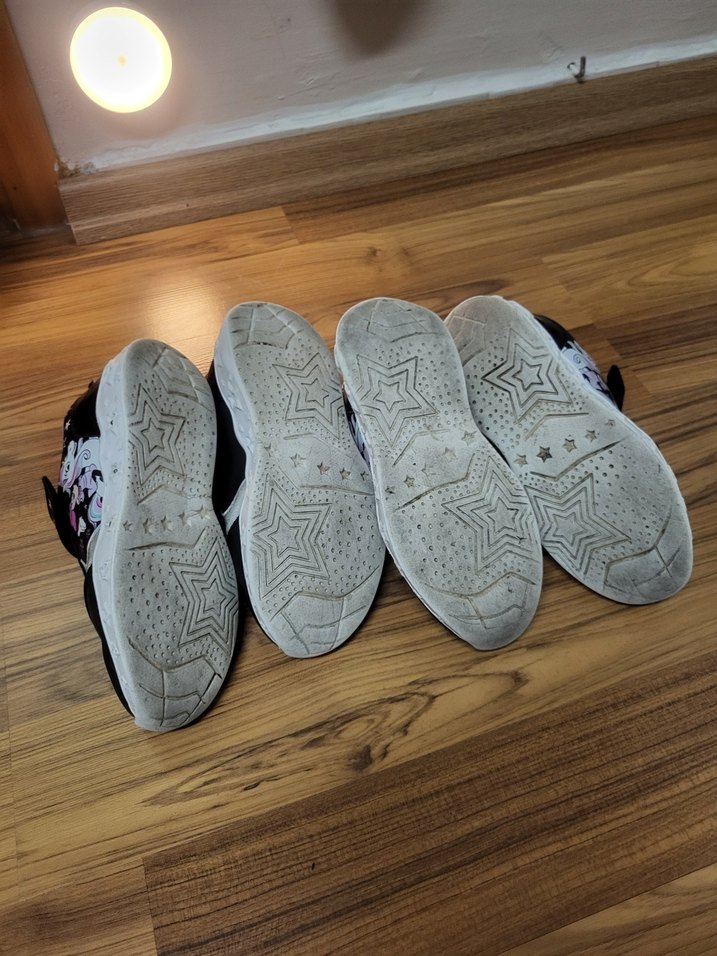 LC Waıkıkı Kız Çocuk Siyah Cırtlı Spor Ayakkabı - Görsel 4