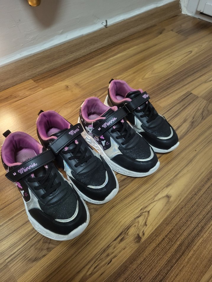 LC Waıkıkı Kız Çocuk Siyah Cırtlı Spor Ayakkabı - Görsel 2