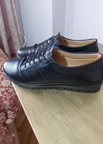 40 Beden siyah Renk Günlük ayakkabi