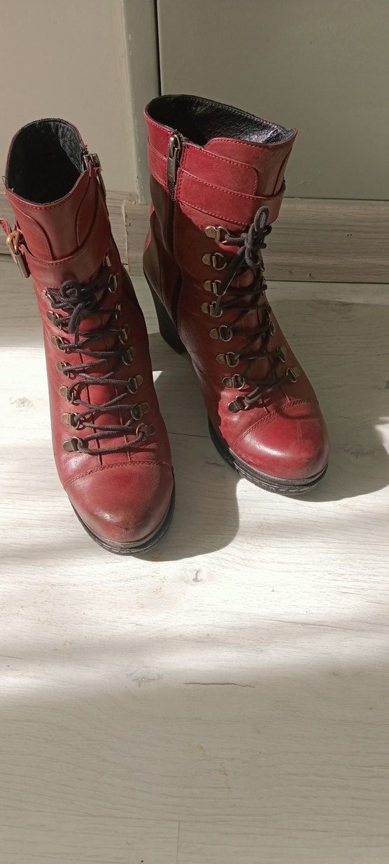 Bordo Deri Tokalı Topuklu Kadın Bot - Görsel 2