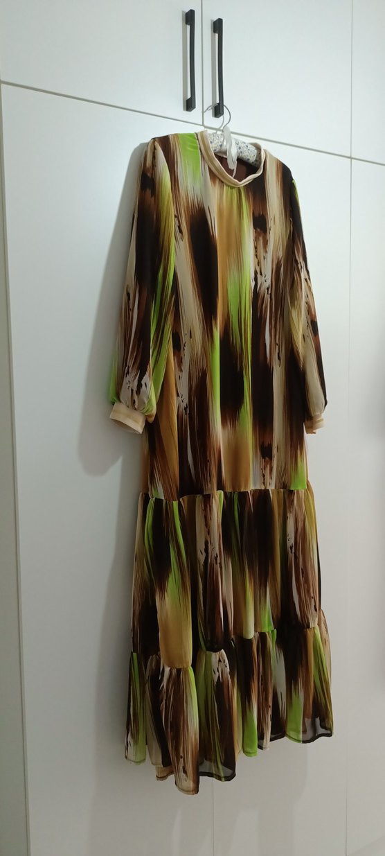 Uzun Kol, Pilili renk geçişleri olan şifon Elbise - Görsel 2