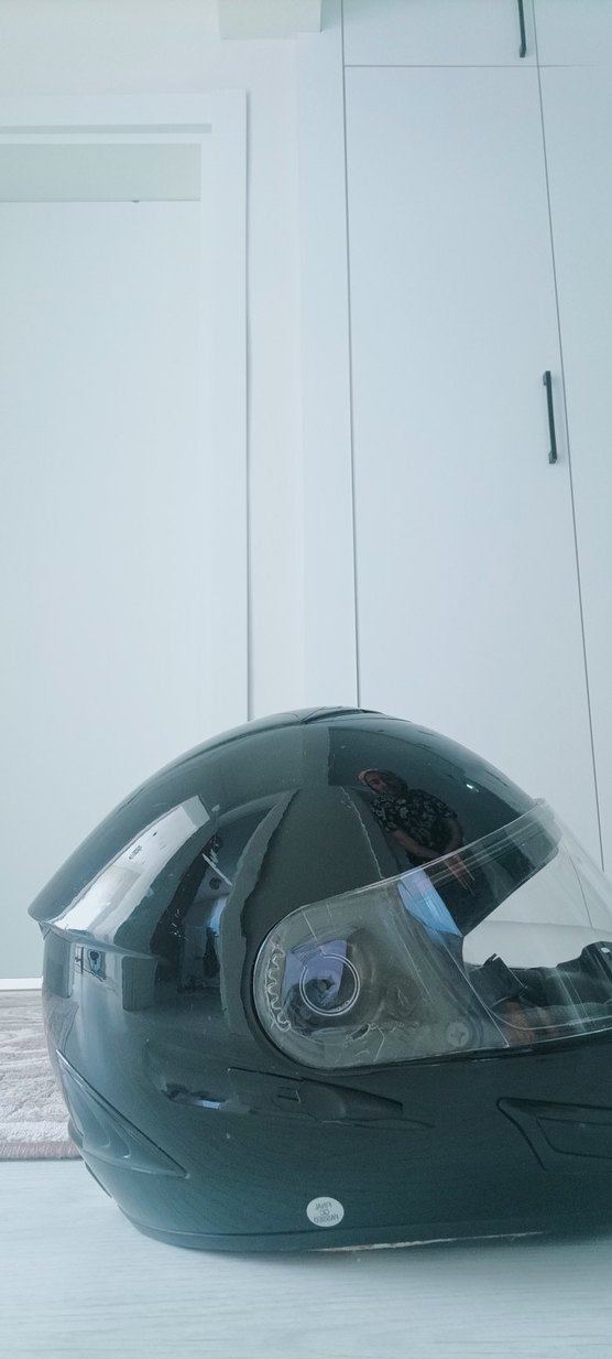 Siyah Baskılı Motosiklet Kaskı - Görsel 2