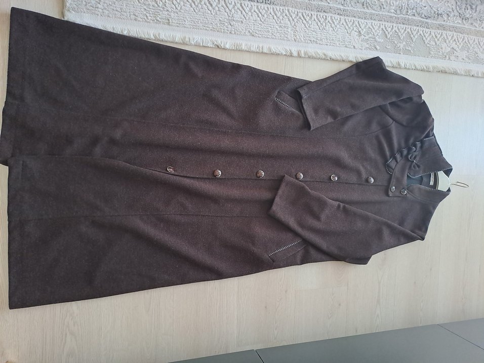 Düğmeli Uzun bordo  Kadın Kap - Görsel 4