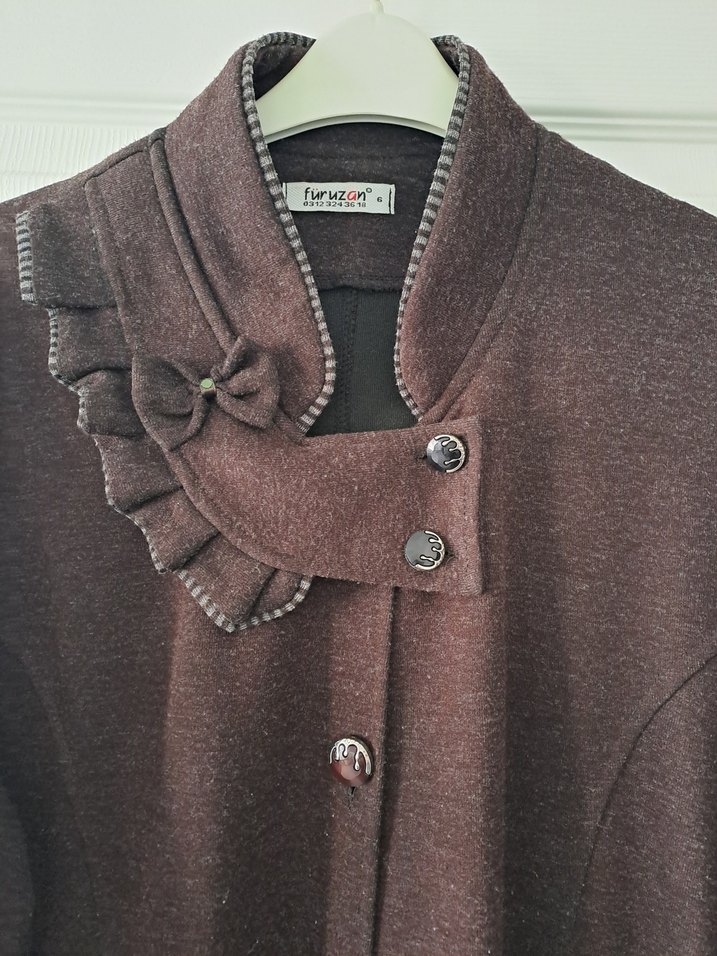 Düğmeli Uzun bordo  Kadın Kap - Görsel 2