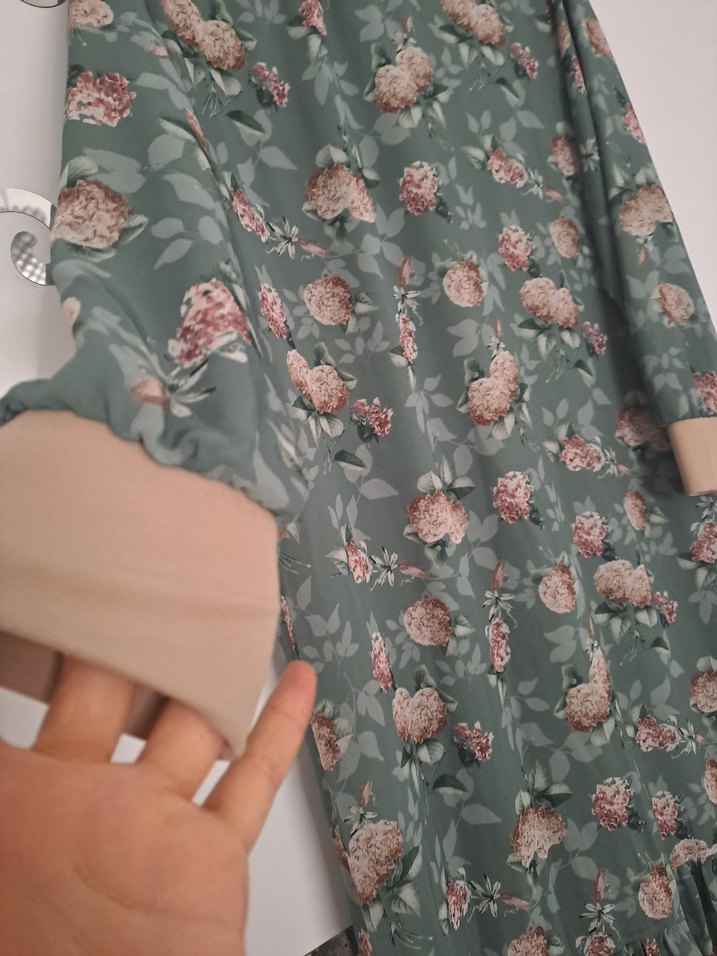 Uzun Kollu Yeşil Çiçekli Bohem Elbise - Görsel 4