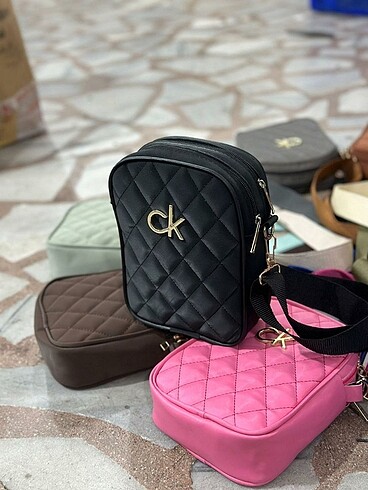 Calvin Klein Çarpraz Çanta (!! FİYAT SONDUR !!)