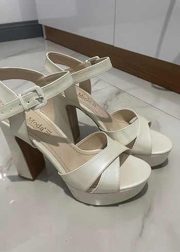 Beyaz Platform Topuklu Kadın Abiye Ayakkabı - Görsel 2