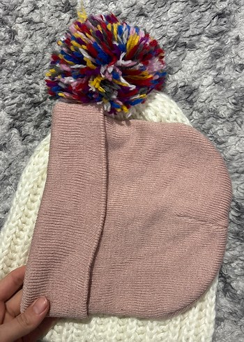 Kadın Beyaz Ponponlu Örgü Bere - Görsel 3