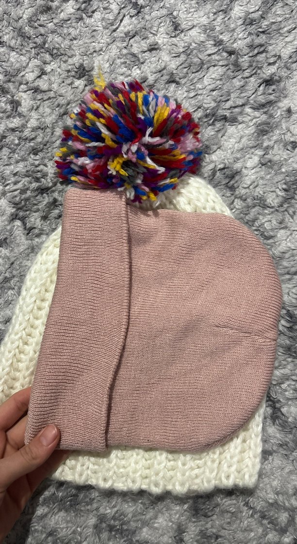 Kadın Beyaz Ponponlu Örgü Bere - Görsel 3