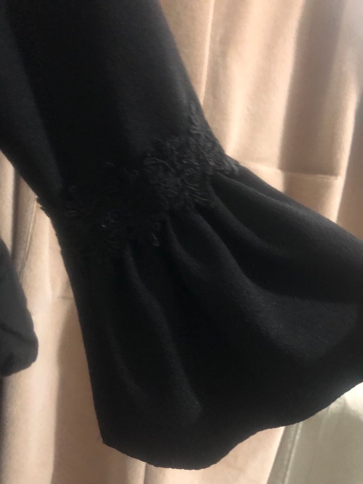 Siyah Fırfırlı Uzun Kadın Elbise - Görsel 3