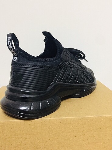 33 Beden Adidas spor ayakkabı