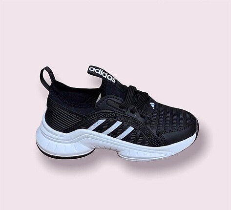 Adidas spor ayakkabı