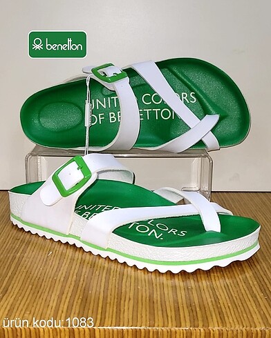 Parmak arası Benetton terlik