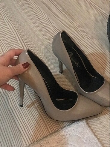 Bambi Taş Rengi Stiletto