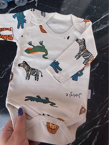 6 Ay Beden Erkek Bebek Pamuklu Çıtçıtlı Body