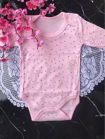 6 Ay Beden Kız Bebek Pamuklu Çıtçıtlı Body