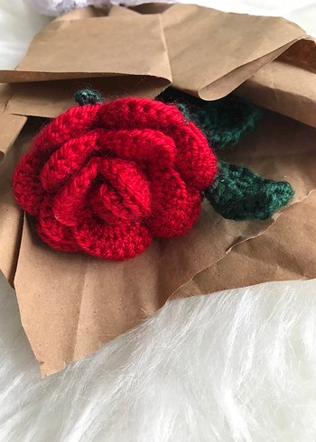 Kırmızı Örgü Gül Buketi - Görsel 3