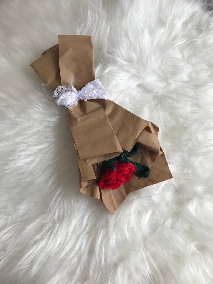 Kırmızı Örgü Gül Buketi - Görsel 4