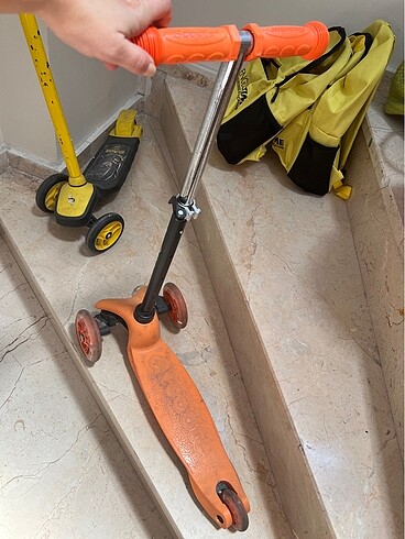 Beden Işıklı scooterr