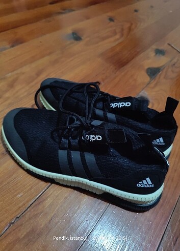 Adidas Adidas marka spor ayakkabı 