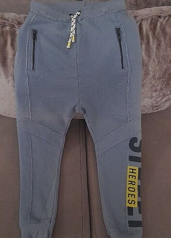 Zara Erkek cocuk pantolon 