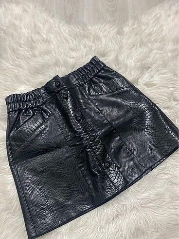 Bershka deri mini etek