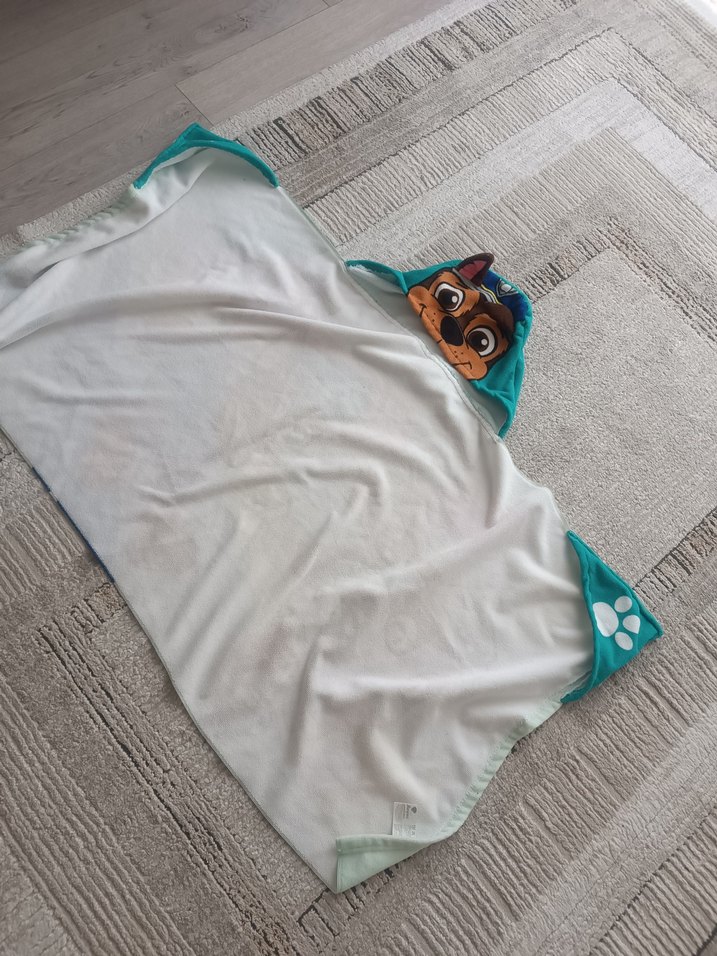 Çocuklar için Renkli Paw Patrol havlu  - Görsel 3