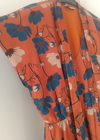 xl Beden fabrika Desenli V Yaka Elbise