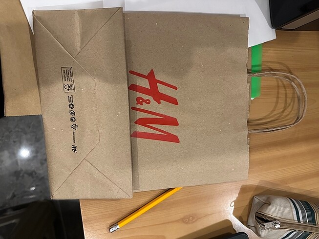 Beden H&M karton kâğıt çanta