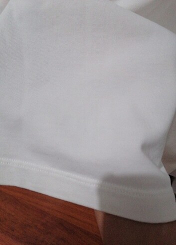 m Beden beyaz Renk Orijinal cos marka erkek tişört 