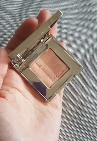 clarins bronz kontür pudrası