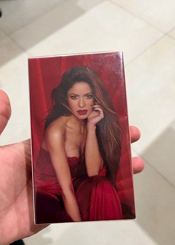 Shakira Rojo Kadın Parfümü - Görsel 2