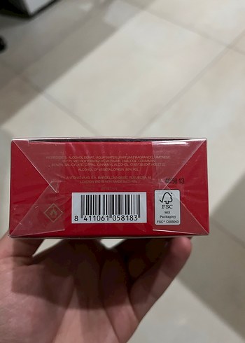 Shakira Rojo Kadın Parfümü - Görsel 3