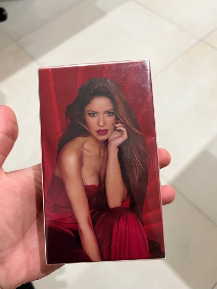 Shakira Rojo Kadın Parfümü - Görsel 2