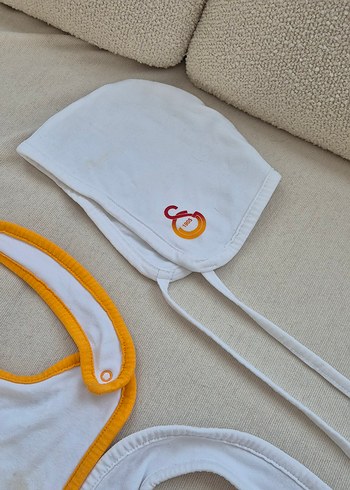 Lisanslı Mama Önlüğü - Görsel 4