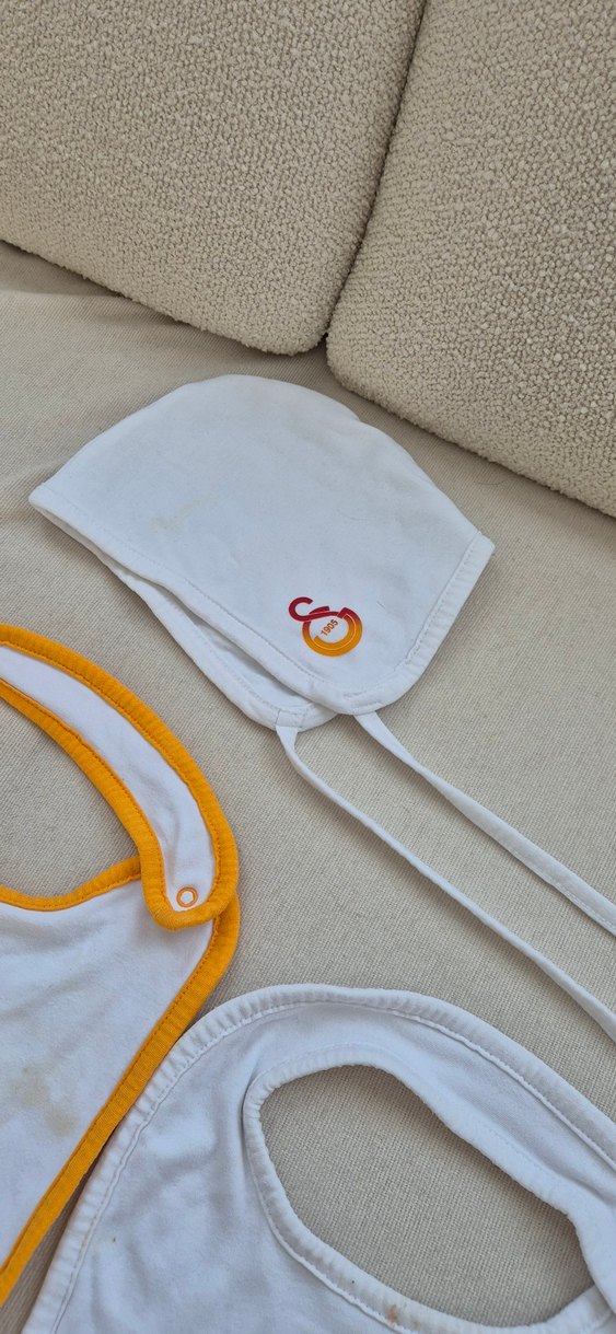 Lisanslı Mama Önlüğü - Görsel 4