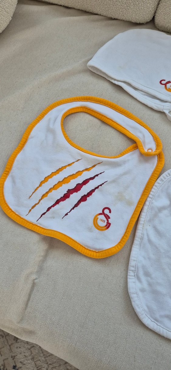 Lisanslı Mama Önlüğü - Görsel 3