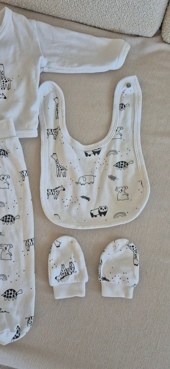 Pamuklu Beyaz Erkek Bebek 5'li Kıyafet Seti - Görsel 3