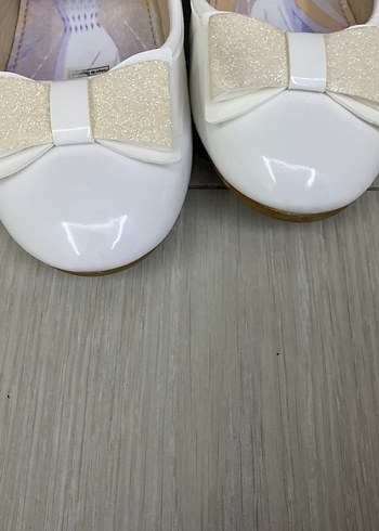 Kız Çocuk Beyaz Fiyonklu Babet - Görsel 4