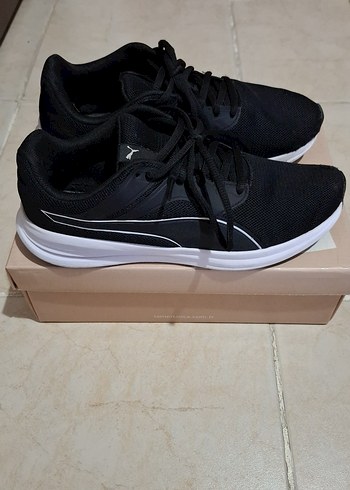 Siyah erkek Puma spor ayakkabı