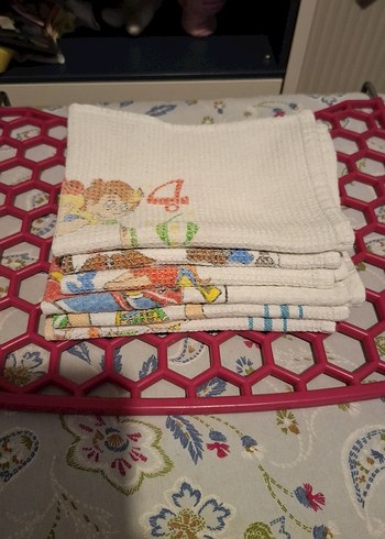 Çocuklar için çok renkli beslenme örtüsü - Görsel 3