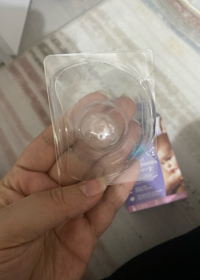 Lansinoh silikon göğüs ucu koruyucu - Görsel 2