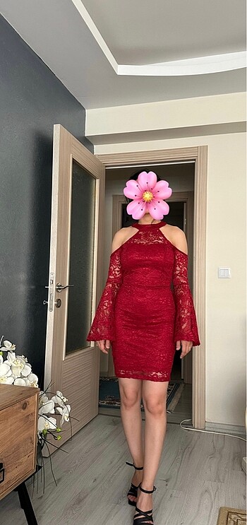 s Beden Kırmızı dantelli kısa elbise