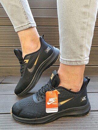 Nike Yeni Sezon(Şook Fiyat) 43 Numara