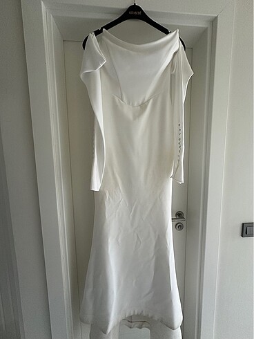 Oleg cassini alfa beta gece elbisesi gelinlik nişanlık - Görsel 2