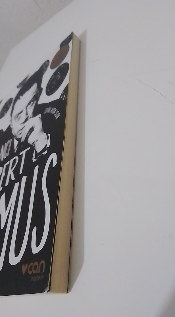 Albert Camus - Yabancı Romanı - Görsel 2